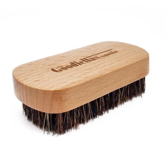 The Goodfellas’ Smile Beard Brush vaddisznósörtéjű szakállkefe